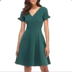 Gal Meets Glam Serena